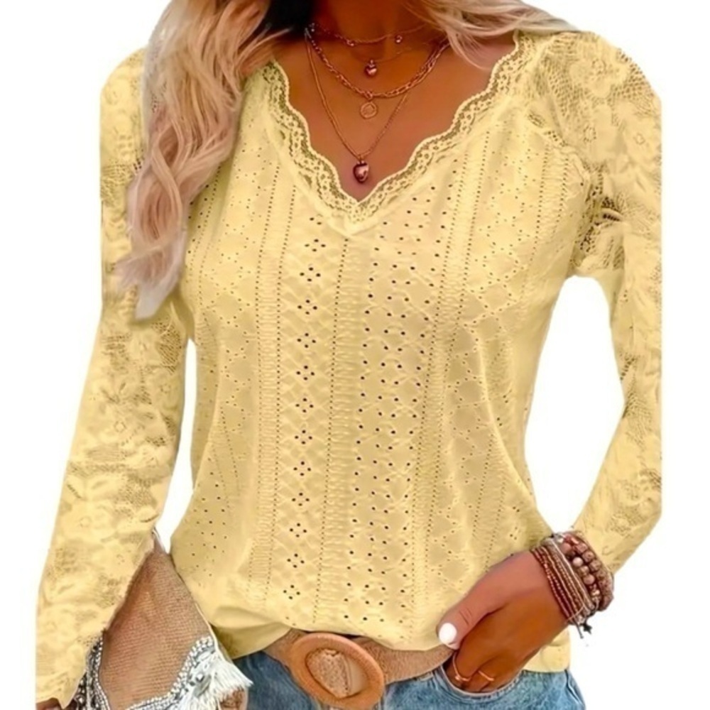 Chic Contrast Lace V-neck Eyelet Knit Top - Size XL - NWT